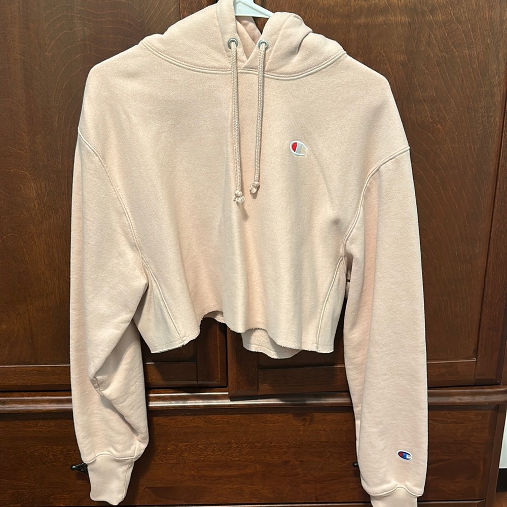 Light pink cropped champion hoodie